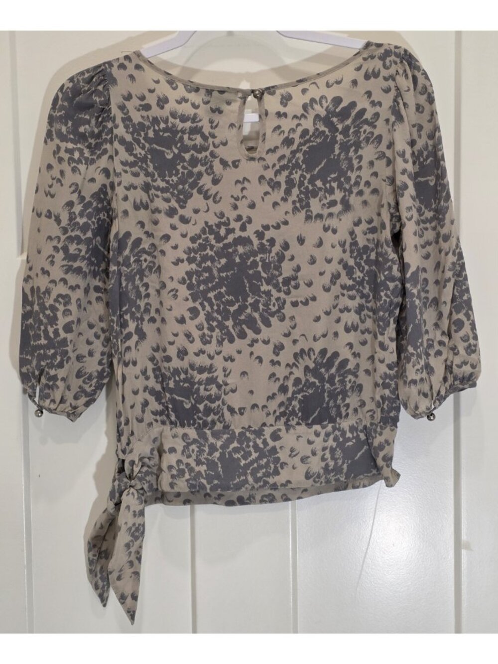 Maple Anthropologie Gusts of Grey Boho Silk Top Tie Waist 3/4 Sleeve Size 0